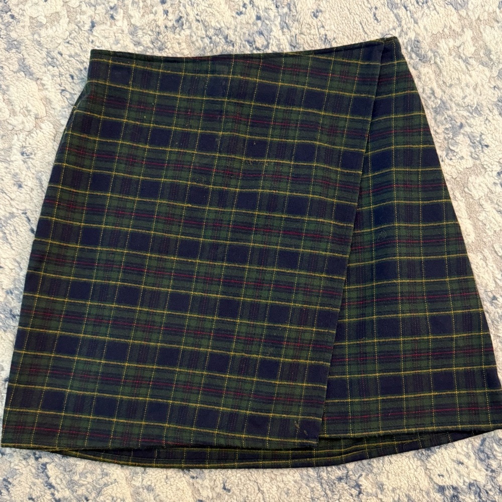 Hollister plaid mini skirt